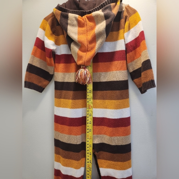 GAP Baby 6-12 months Onesie, Bunting suit, Outdoor wear, Cap with Pompom, Unisex - Picture 10 of 11